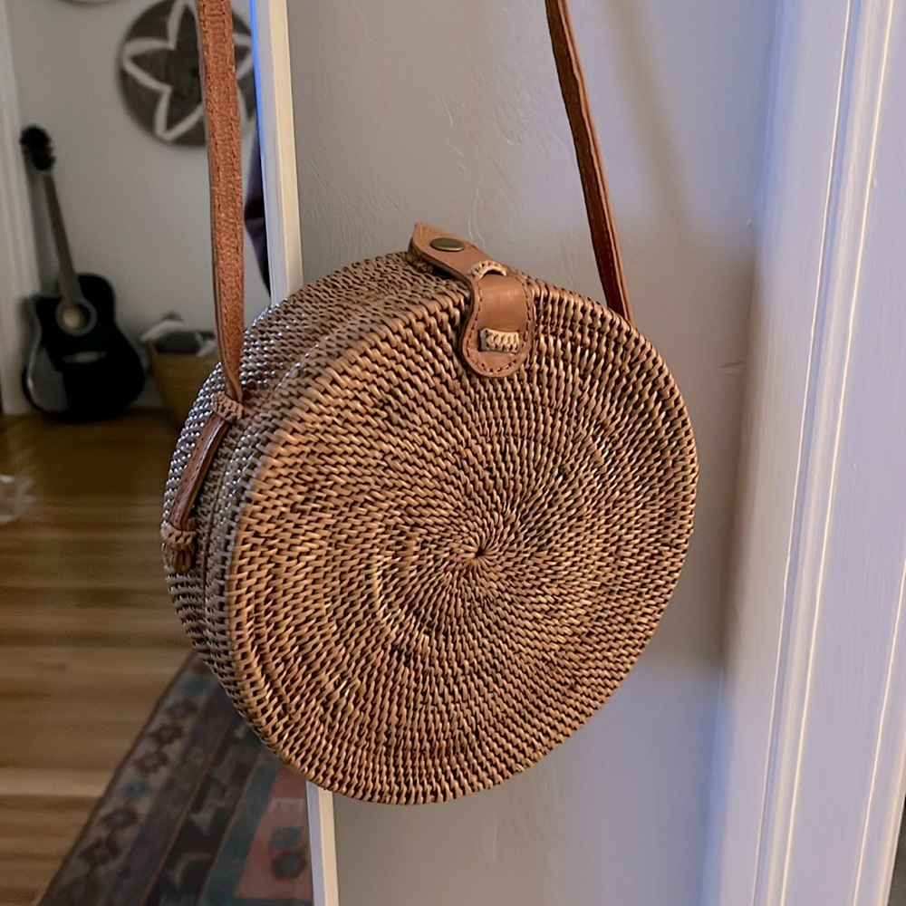 Balinese round rattan bag